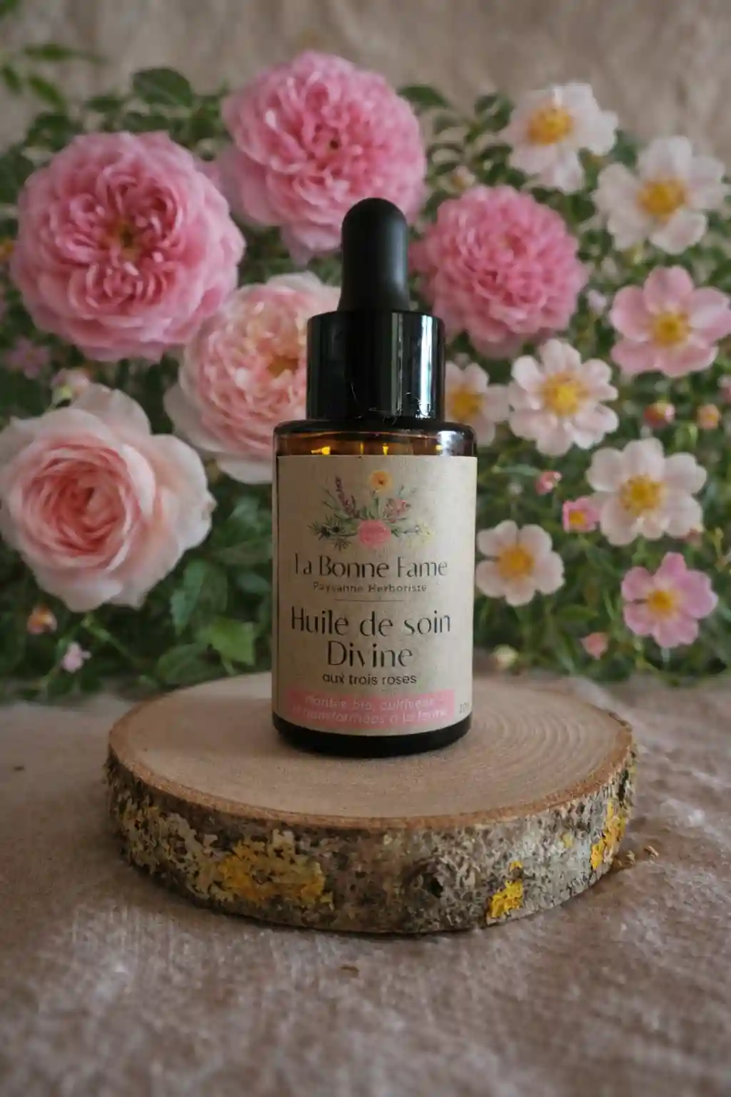 Huile de soin divine aux trois roses